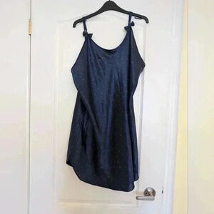 Vintage 3X vanity Fair dark blue and white polka dot  chemise